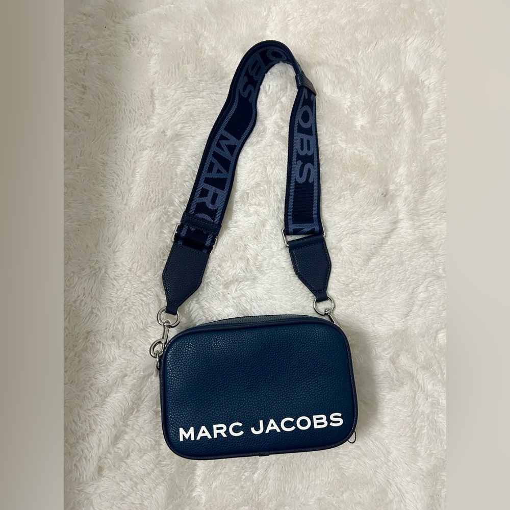 Marc Jacobs Bold Flash Crossbody Camera Bag - Picture 11 of 17